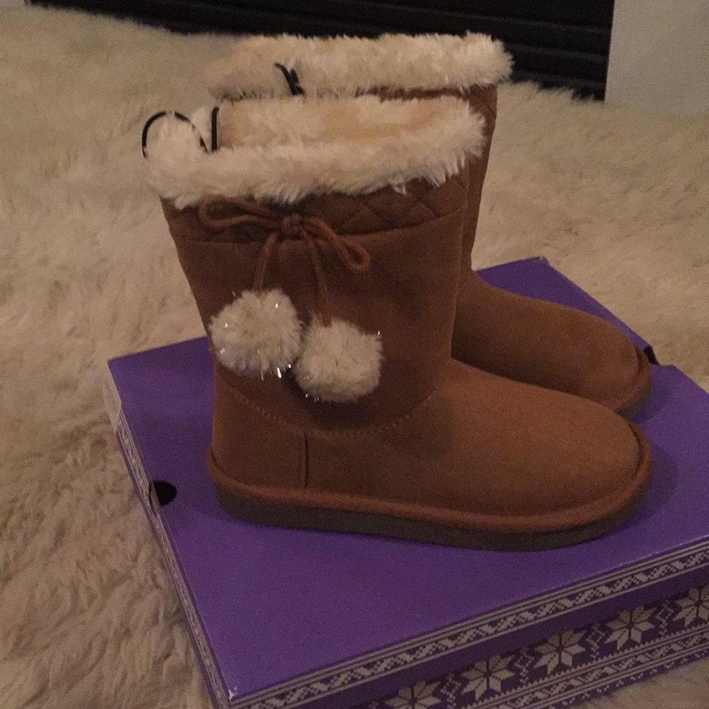 Arizona Cognac Fur Lined Pom-Pom Boots